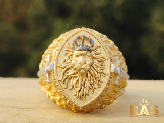 Gold Lion Men's Ring